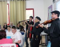 "Припадаем к коням" – мероприятия в средней школе "Алеф"