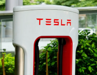 Tesla открыла бесплатные точки быстрой зарядки в Израиле