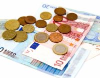 Итоги торгов: курсы валют снизились