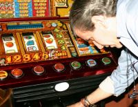 Минфин запретил &laquo;Мифаль а-Паис&raquo; использование игровых автоматов