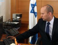 Министр Беннет продаёт свою большую виллу в Раанане