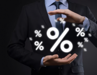 У вас минус на кредитке? В октябре вы заплатите за него больше