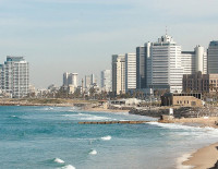 Жители массово покидают Тель-Авив, цены на квартиры падают