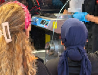В Кирьят-Гате ужасное происшествие: работница оказалась зажата рукой в промышленной мясорубке