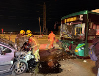 Водитель легкового автомобиля получил серьезные травмы в результате ДТП с автобусом неподалеку Ришон Ле-Циона