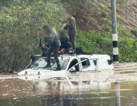 Зимний шторм: спасение людей, поваленные деревья, затонувшие машины