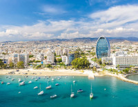 Израильтянина жестоко избили на Кипре из-за разговора на иврите, а ДТП в Таиланде закончилось трагически