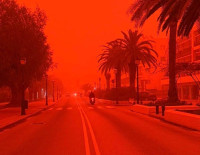Пыльная буря окрасила воздух Крита в красный цвет