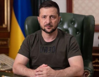 Троллинг 80-го уровня: Зеленский издал указ, которым разрешил России провести парад на Красной площади