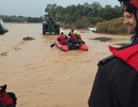 Ашкелон — спасение из автомобиля, унесённого потоками воды на трассе №4