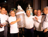 Ашкелон - жителям: Радуйтесь и веселитесь в праздник Симхат Тора