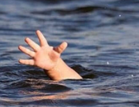 В течение суток в бассейнах захлебнулись двое маленьких детей