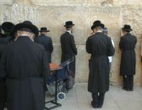 8 из 10 израильтян недовольны прогибанием под ортодоксов