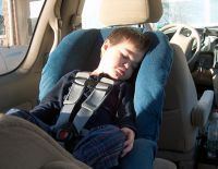 Ребёнок в машине