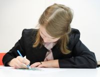 Школьники, не получившие "багрут", смогут до службы в армии приобрести специальность