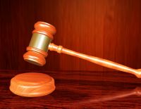Суд распорядился похоронить Эсти Вайнштейн в соответствии с ее последней волей