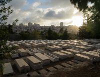 Селекция после смерти: в Израиле набирает обороты скандал с захоронениями "русских"