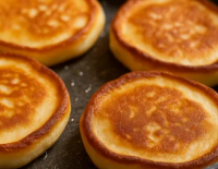 Яблочные оладьи на кефире: рецепт быстрого и вкусного завтрака для всей семьи