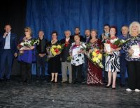 8 марта для королев