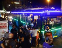 Кофе и ночные автобусы в дни праздника Песах