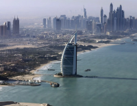 Из-за обстрелов из Ирана миф о рае для богачей в Дубае лопнул, как мыльный пузырь
