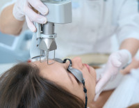 После *безопасной* косметологической процедуры женщина осталась изуродованной на всю жизнь