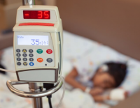 Уже седьмой невакцинированный ребенок за 2 месяца умер от кори