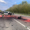Попадание беспилотника в обычную машину - четверо погибших